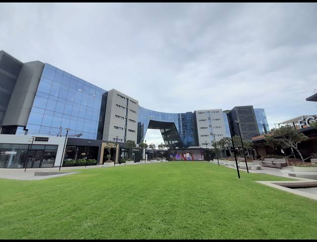 2 BEDROOM APARTMENT FOR SALE IN UMHLANGA RIDGESIDE